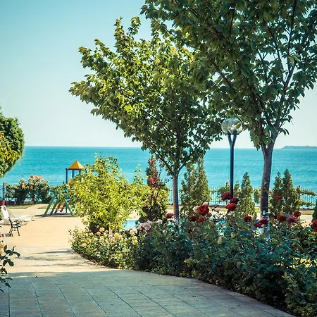 Panorama Apartment *