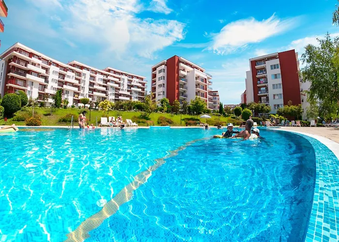 панорама форт бийч * Свети Влас